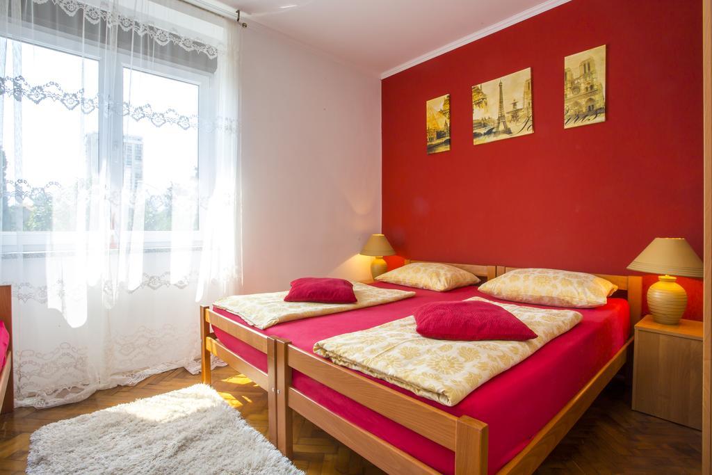 Apartments Cosy And Comfortably Рийека Стая снимка